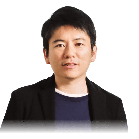 源田 泰之氏