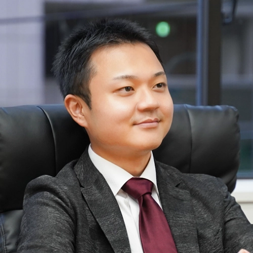 近岡 一磨 氏