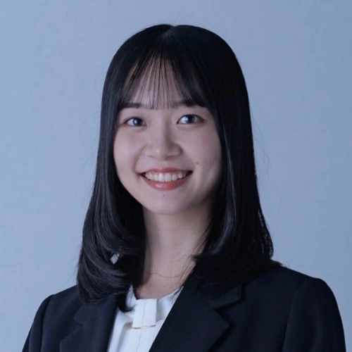 有賀 菜千 氏